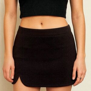 Urban Outfitters Black Mini Skirt with Slit size [S] small